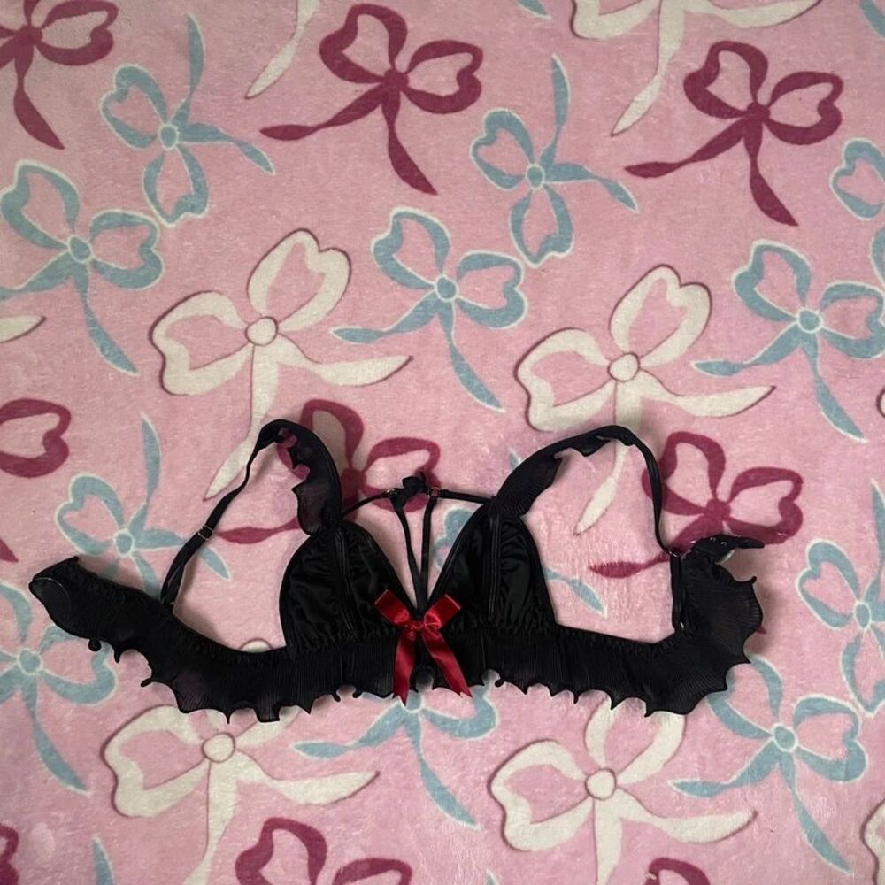 Black Lace Underwire Bra Size XS A/B Petite Bralette Lingerie Top